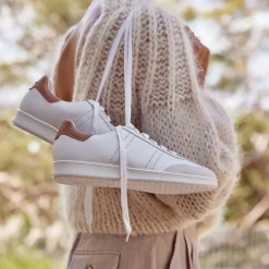 FRANKIE4 White Sneakers-Drew
