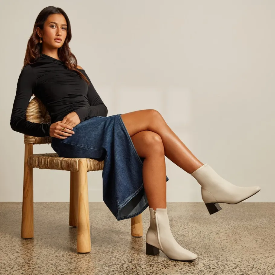 FRANKIE4 Mid Heel Boots-Ember
